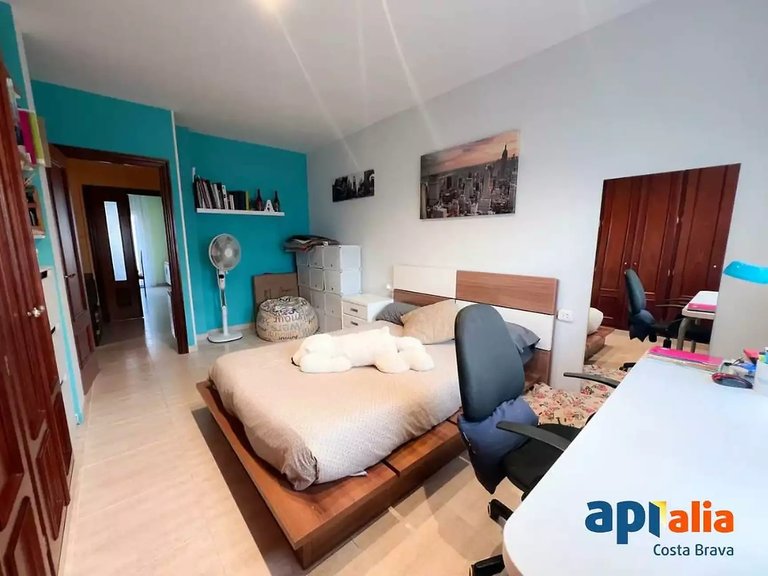 Apartment for Sale in Sant Feliu De Guíxols, Gerona 24