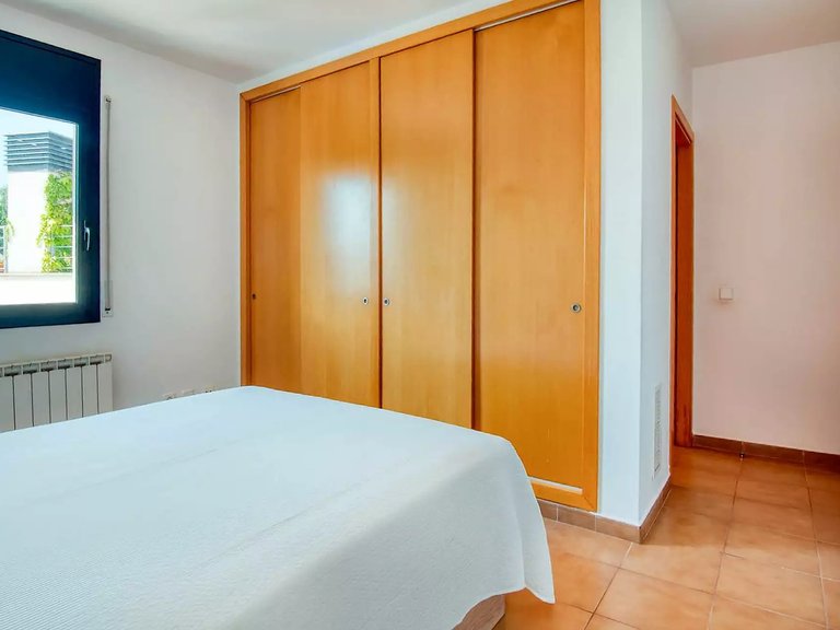 Town House for Sale in Sant Feliu De Guíxols, Gerona 9