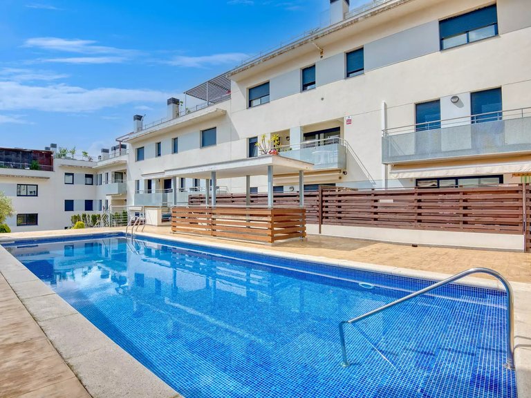 Town House for Sale in Sant Feliu De Guíxols, Gerona 24