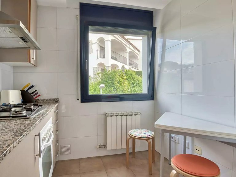 Apartment for Sale in Sant Feliu De Guíxols, Gerona 10