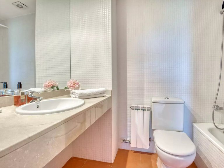 Apartment for Sale in Sant Feliu De Guíxols, Gerona 16