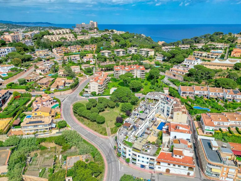 Apartment for Sale in Sant Feliu De Guíxols, Gerona 24