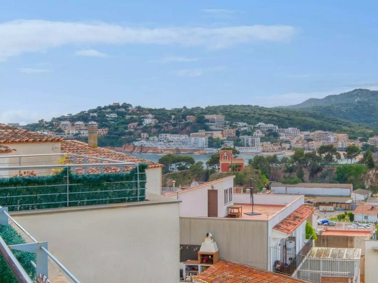 Apartment for Sale in Sant Feliu De Guíxols, Gerona 28