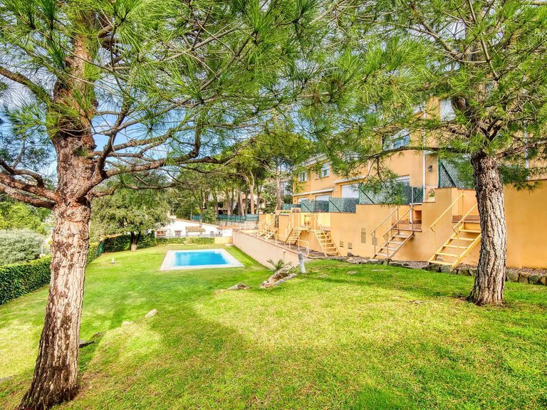 Town House for Sale in Platja D'aro, Gerona 24