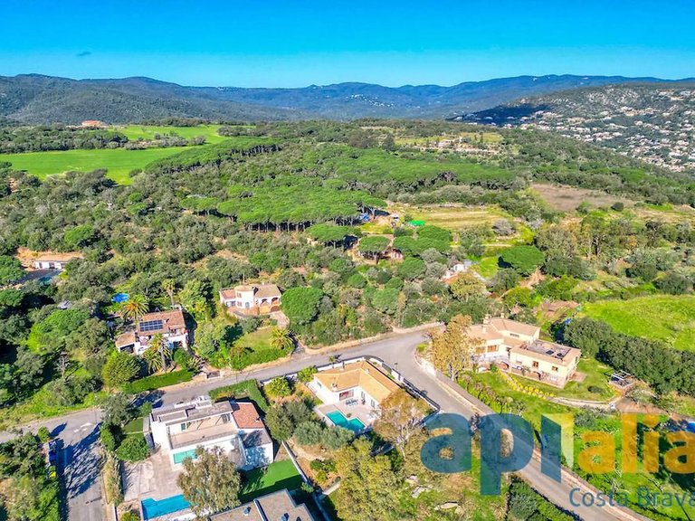 Town House for Sale in Castell D'aro, Gerona 29