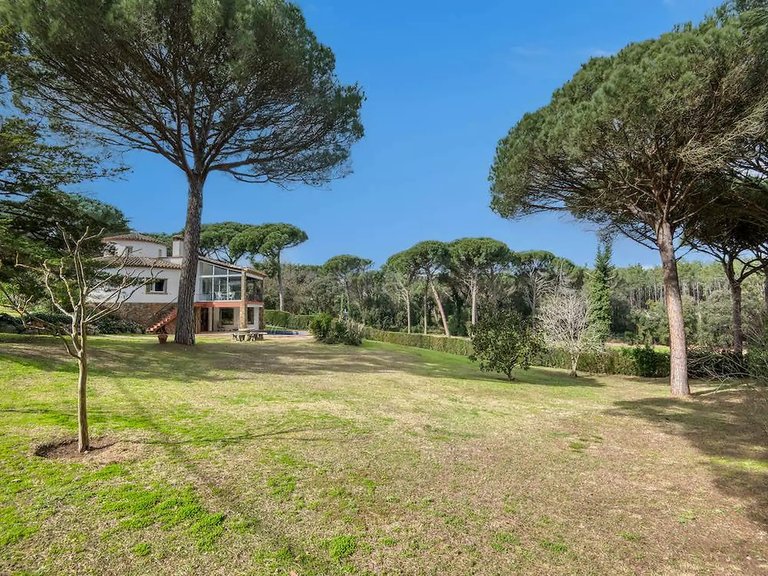 Villa for Sale in Santa Cristina D'aro, Gerona 6