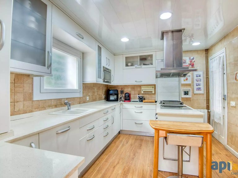 Town House for Sale in Sant Feliu De Guíxols, Gerona 11