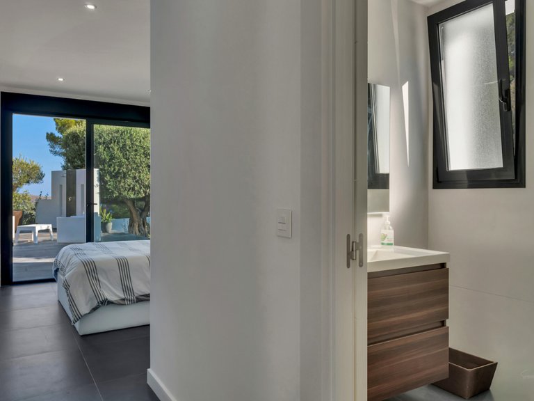 Villa for Sale in Moraira, Alicante 35