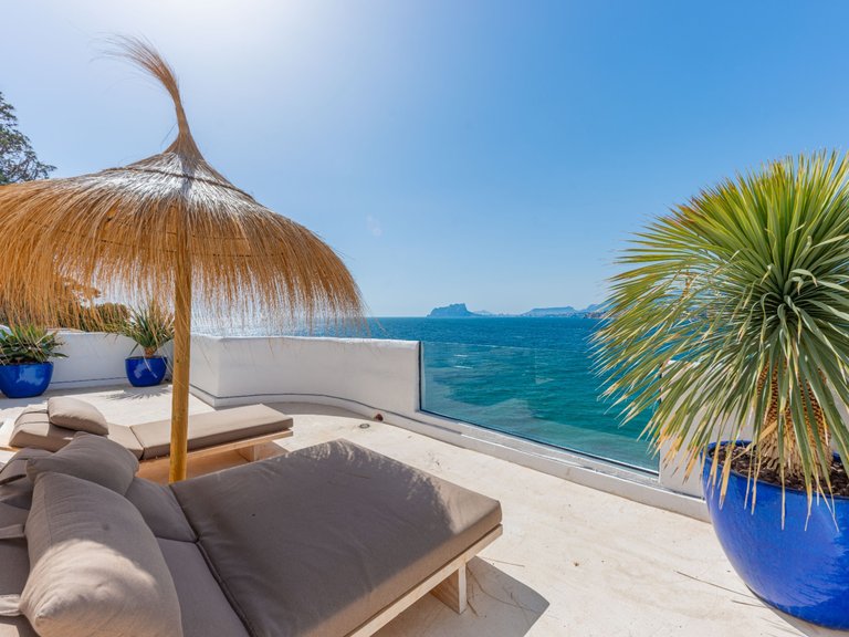 Villa for Sale in Costa Blanca Moraira, Alicante 32