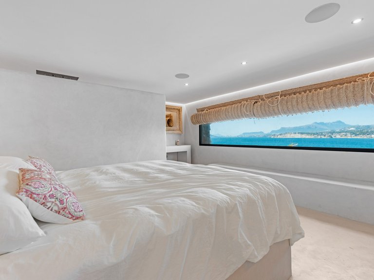 Villa for Sale in Costa Blanca Moraira, Alicante 39