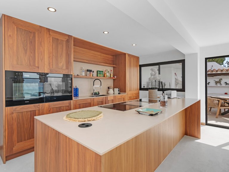 Villa for Sale in Costa Blanca Moraira, Alicante 40