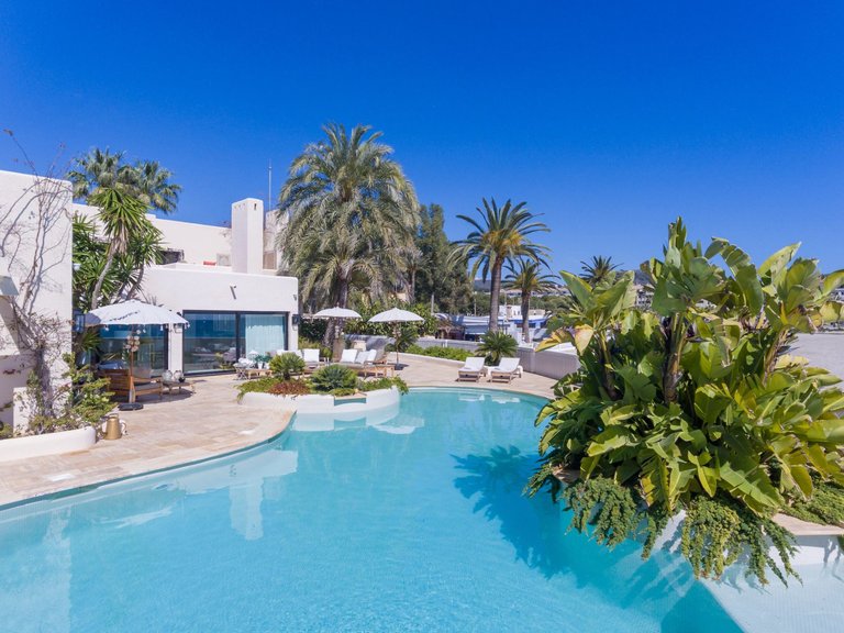 Villa for Sale in Costa Blanca Moraira, Alicante 8