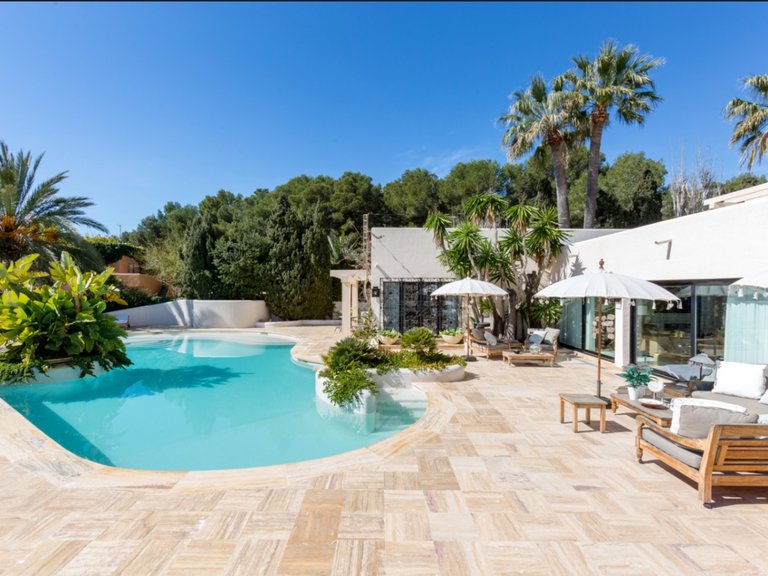 Villa for Sale in Costa Blanca Moraira, Alicante 14