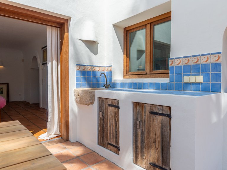 Villa for Sale in Costa Blanca Moraira, Alicante 32
