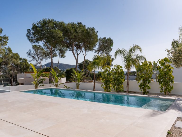 Villa for Sale in Costa Blanca Moraira, Alicante 3