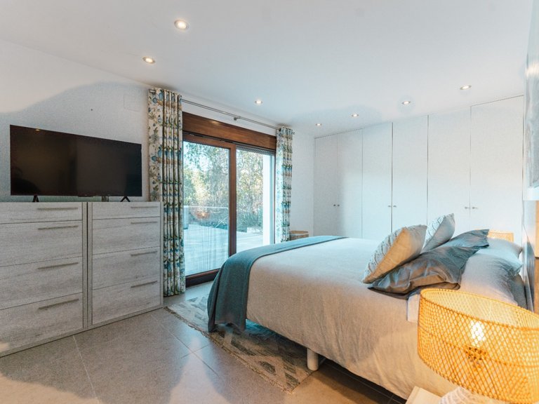 Villa for Sale in Costa Blanca Moraira, Alicante 17