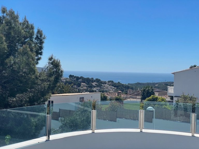 Villa for Sale in Costa Blanca Moraira, Alicante 2