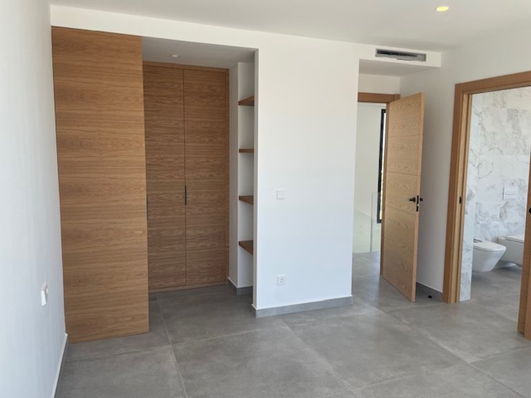 Villa for Sale in Costa Blanca Moraira, Alicante 21