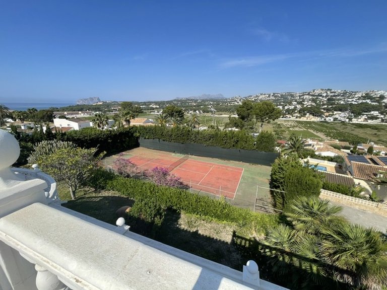 Villa for Sale in Costa Blanca Moraira, Alicante 4