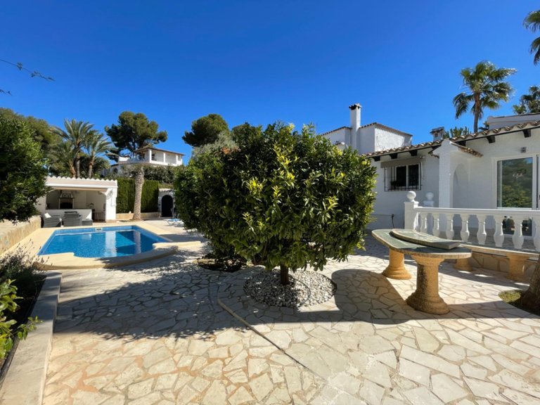 Villa for Sale in Costa Blanca Moraira, Alicante 30