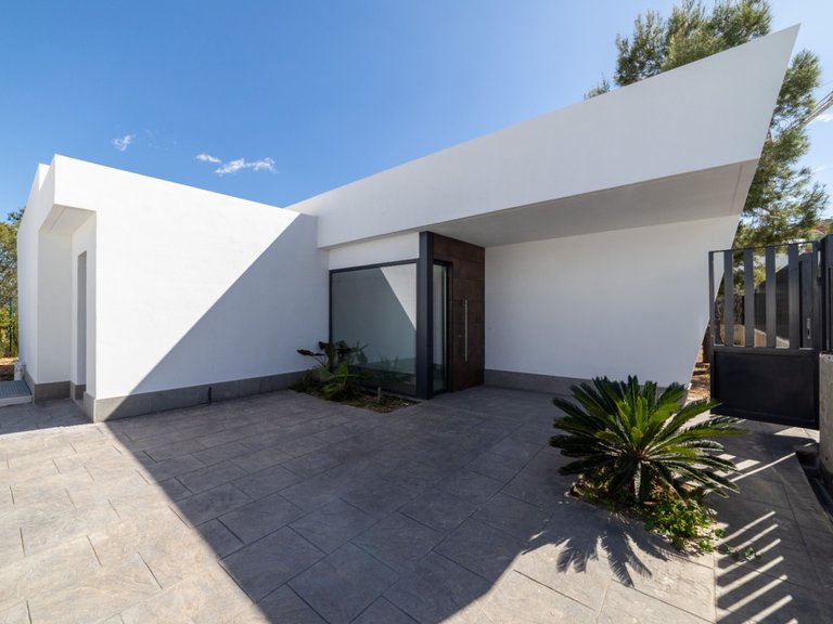 Villa for Sale in Costa Blanca Polop, Alicante 3