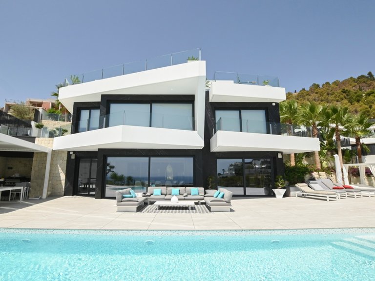 Villa for Sale in Costa Blanca Benissa, Alicante 1