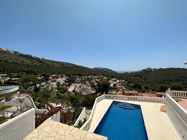 Villa for Sale in Costa Blanca Moraira, Alicante 11