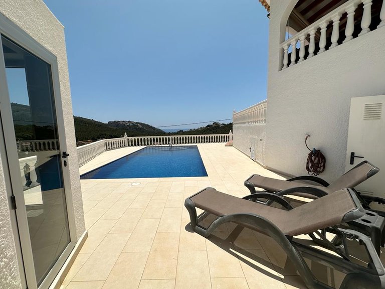 Villa for Sale in Costa Blanca Moraira, Alicante 8