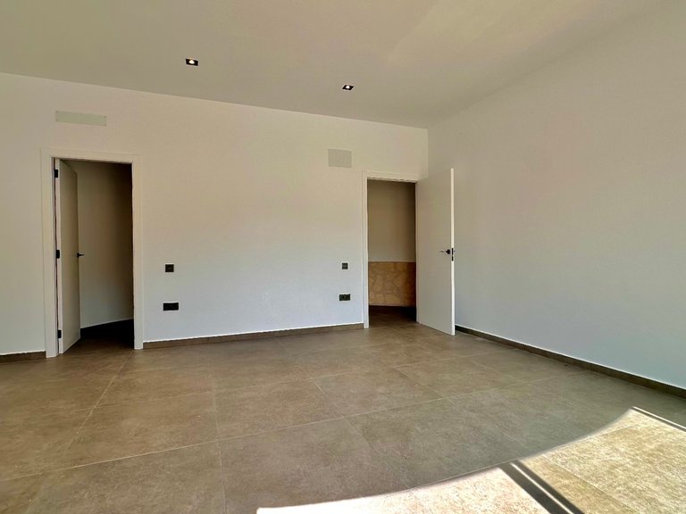 Villa for Sale in Costa Blanca Moraira, Alicante 23