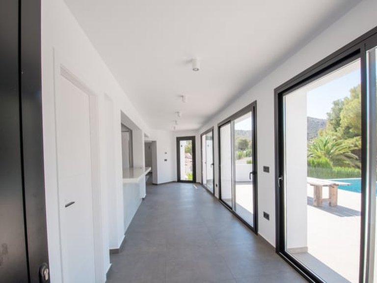 Villa for Sale in Costa Blanca Moraira, Alicante 31