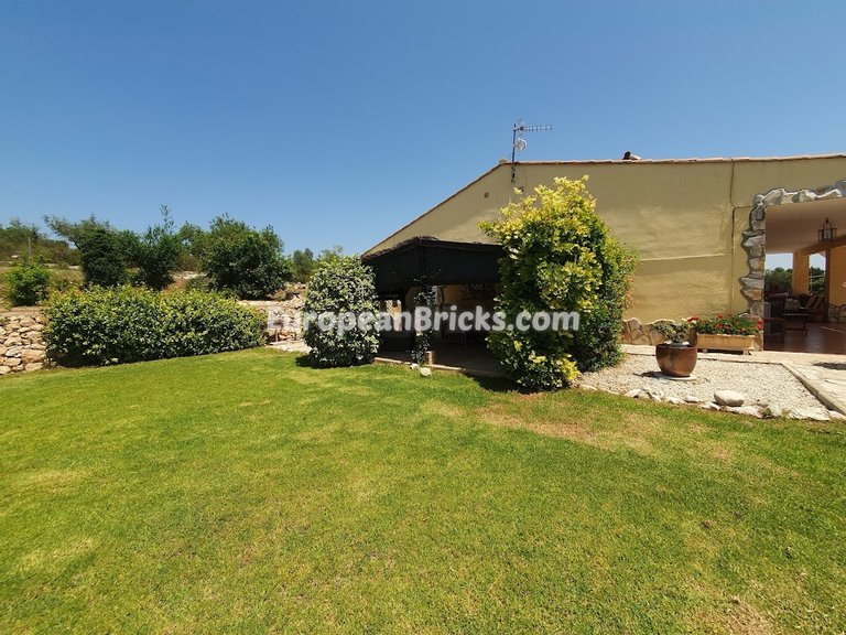 Villa for Sale in Inland, Chella, Valencia 49
