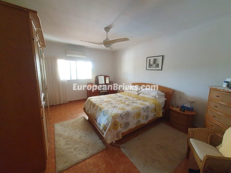 Villa for Sale in Inland, Chella, Valencia 23