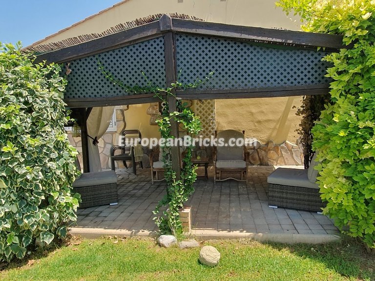 Villa for Sale in Inland, Chella, Valencia 38
