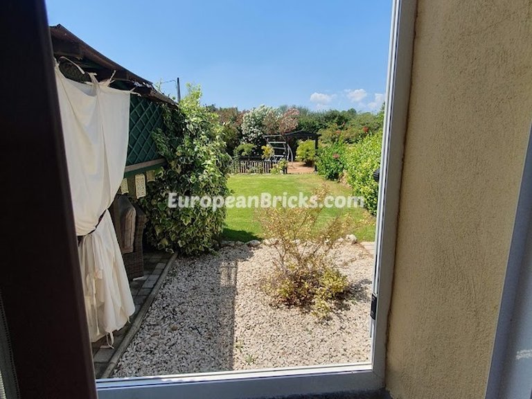 Villa for Sale in Inland, Chella, Valencia 39