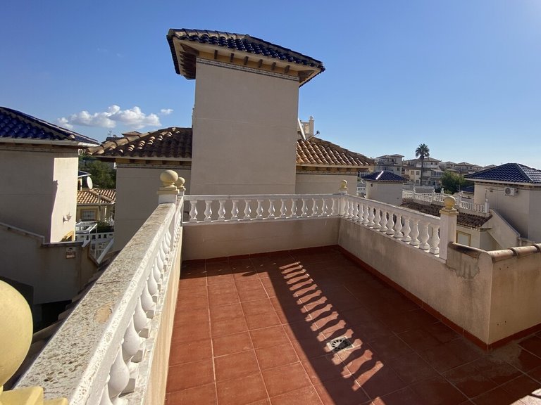 Villa for Sale in Costa Blanca La Zenia, Alicante 30