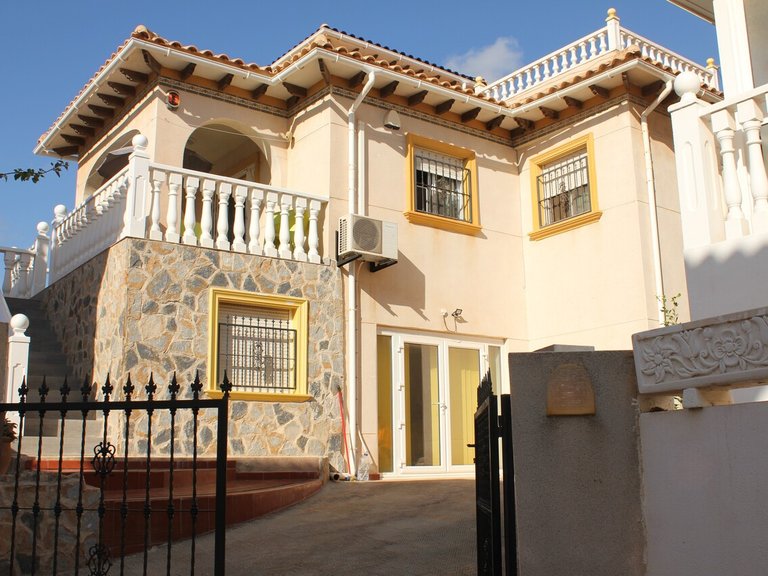Villa for Sale in Costa Blanca La Zenia, Alicante 37