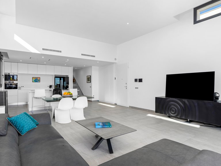 Villa for Sale in Inland San Miguel De Salinas, Alicante 8