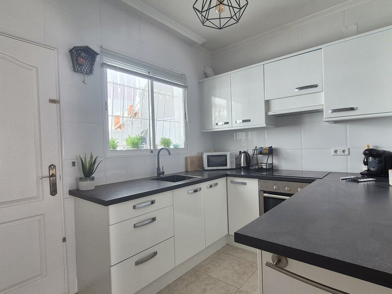 Town House for Sale in Villamartin, Alicante 14