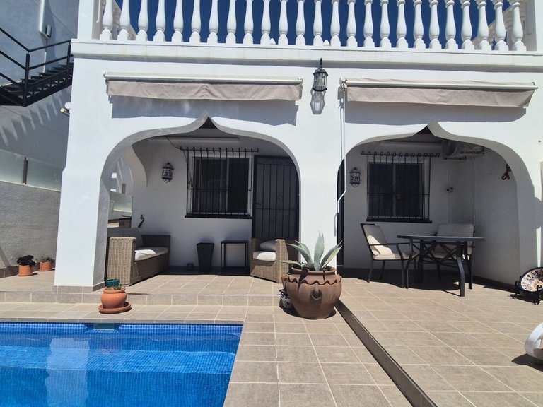 Town House for Sale in Villamartin, Alicante 5