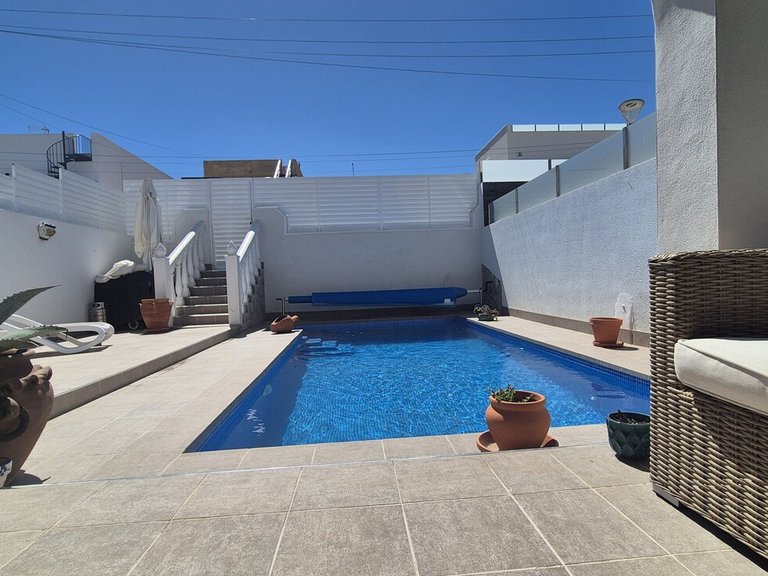 Town House for Sale in Villamartin, Alicante 8
