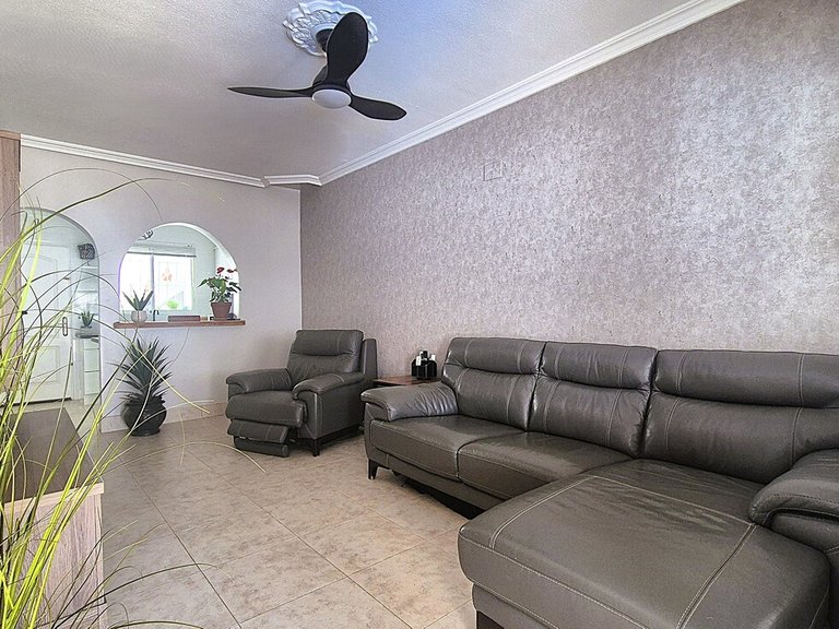 Town House for Sale in Villamartin, Alicante 12