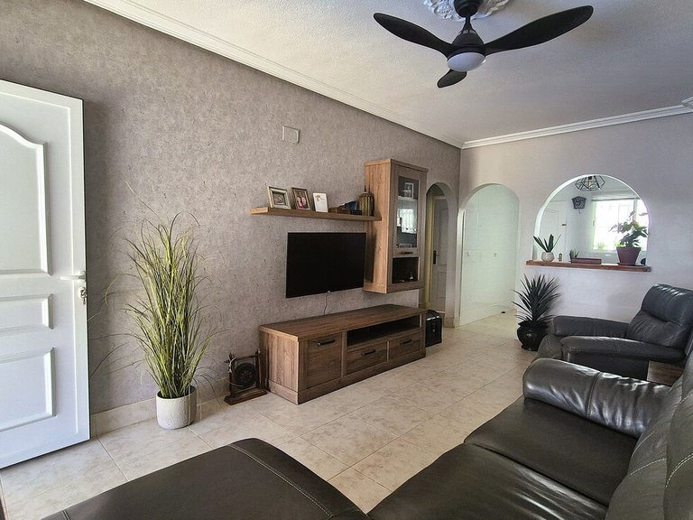 Town House for Sale in Villamartin, Alicante 13