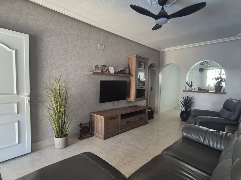 Town House for Sale in San Miguel De Salinas, Alicante 8