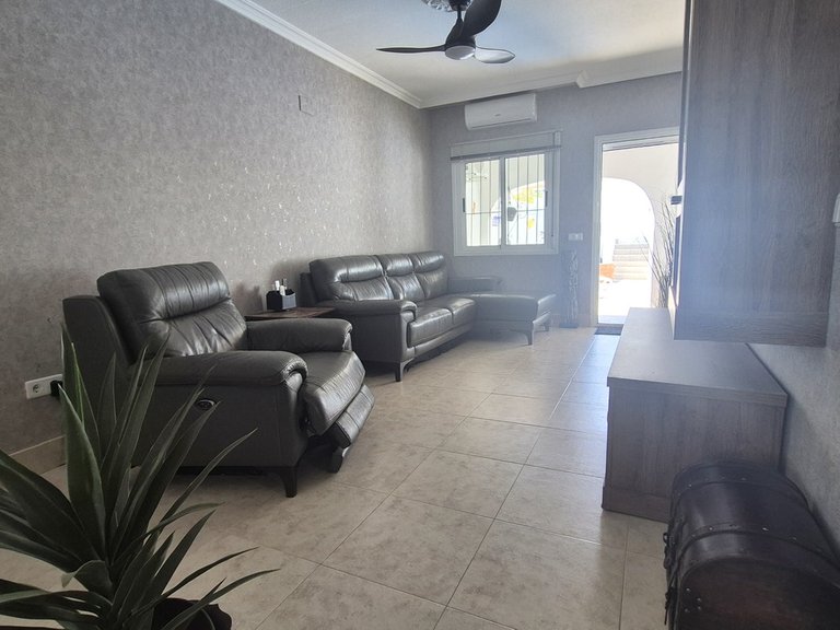 Town House for Sale in San Miguel De Salinas, Alicante 9