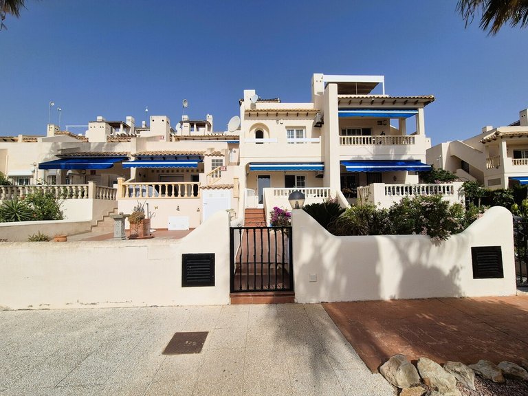 Town House for Sale in Las Ramblas Golf, Alicante 2