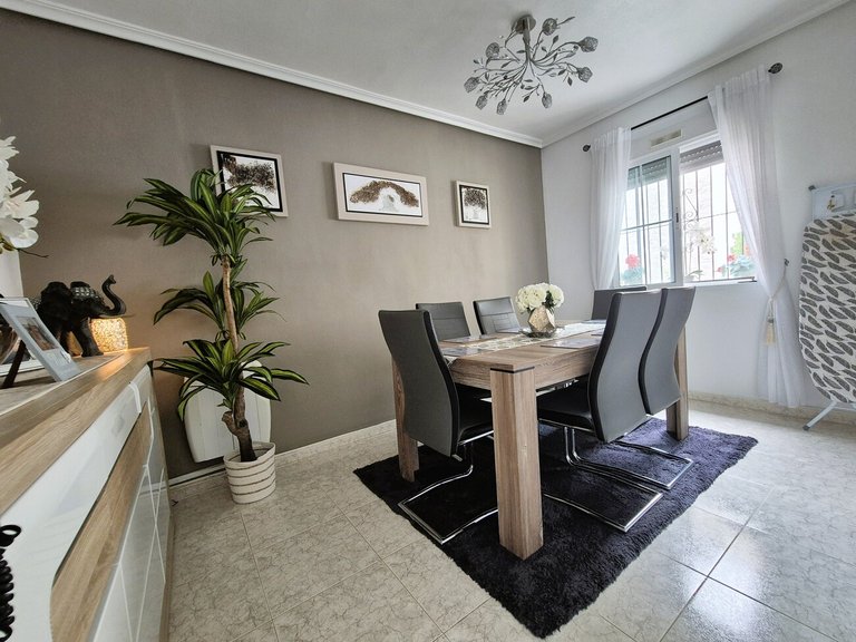 Villa for Sale in Costa Blanca Villamartin, Alicante 24