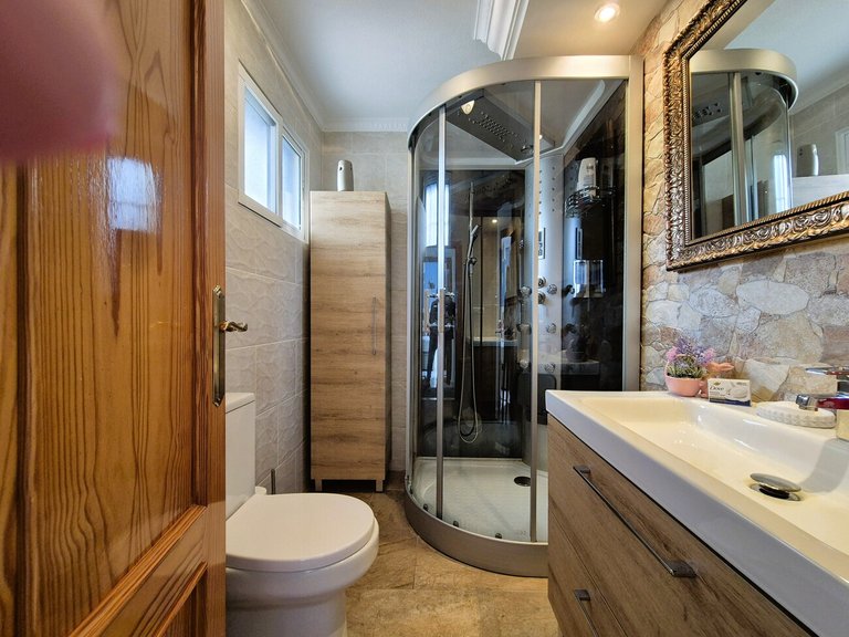 Villa for Sale in Costa Blanca Villamartin, Alicante 28