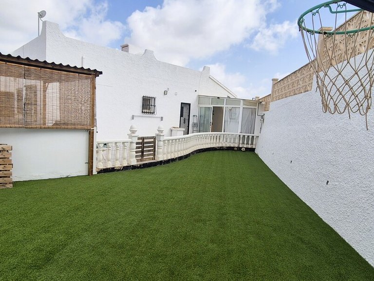 Villa for Sale in Blue Lagoon, Alicante 28
