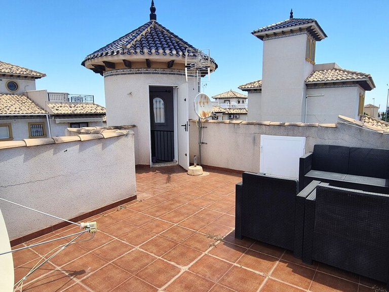 Villa for Sale in Villamartin, Alicante 36