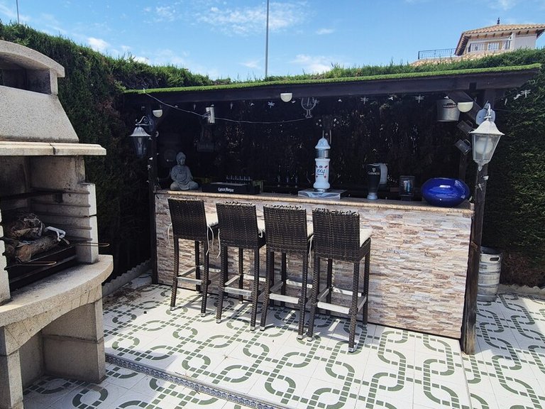 Villa for Sale in Villamartin, Alicante 7